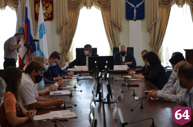 Глава Саратова призвал владельцев ресторанов смотреть вперед