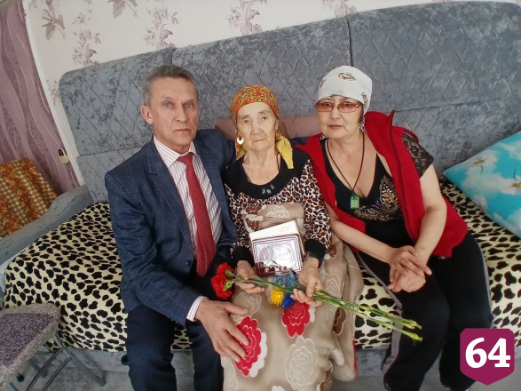 Матери вручили орден погибшего в спецоперации сына