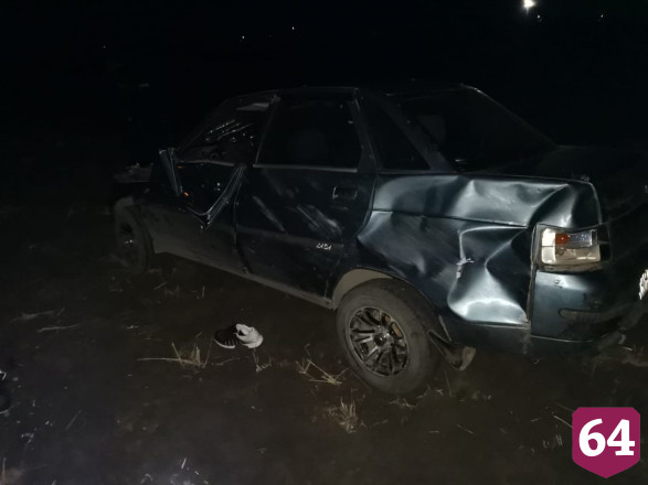 Под Саратовом при опрокидывании машины в кювет погиб мужчина