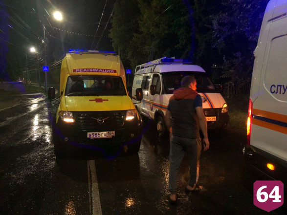 В Саратове девушку увезли в больницу после ДТП с «Маздой»