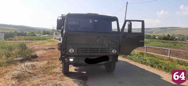 Под Саратовом в аварии с КамАЗом травмировалась 8-летняя девочка
