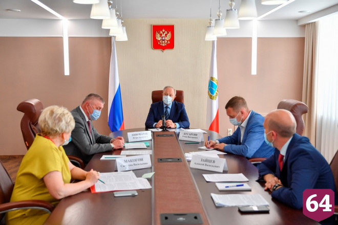 Губернатор призвал чиновников четко просчитывать расходы