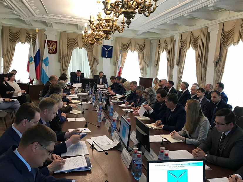 Саратовских чиновников накажут после нападения собак на женщину и ребенка
