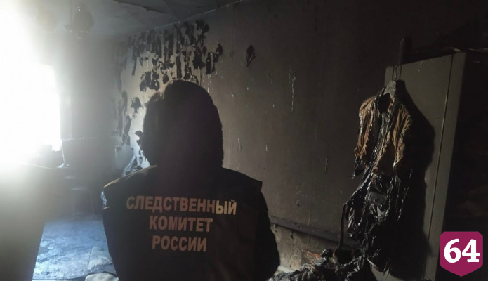 Соседка не смогла вынести мужчину из горящего дома 