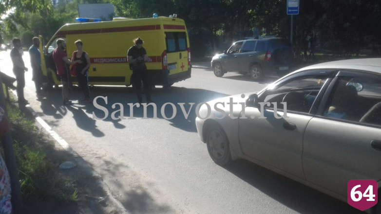Легковушка задавила девушку на «зебре» в Солнечном