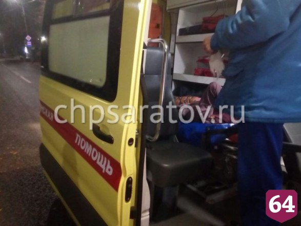 Из горевшего общежития на Азина эвакуировали 60 человек