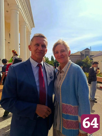 На саратовском фестивале самоваров кормили пловом и катали на ослике