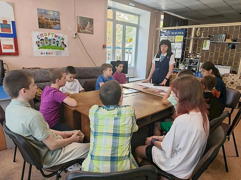 Саратовские подростки написали письма себе в будущем