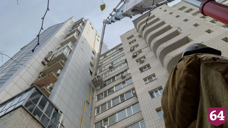 В центре Саратова из-за задымления эвакуировали людей из многоэтажки 