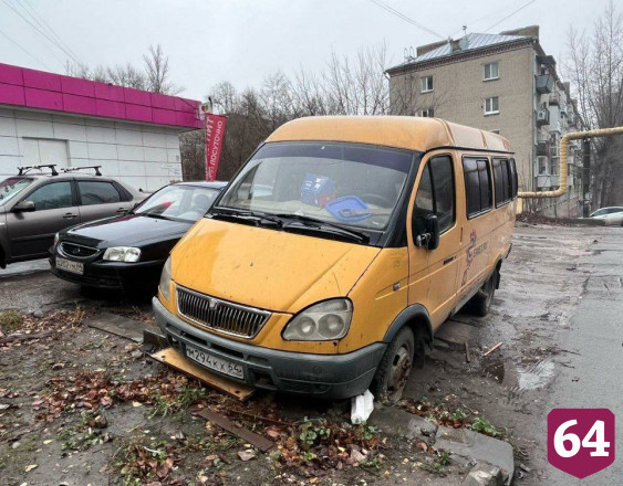 На улицах Саратова нашли еще два десятка брошенных автомобилей 