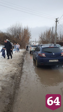 Саратовцы пожаловались на отсутствие подходов к месту отдыха