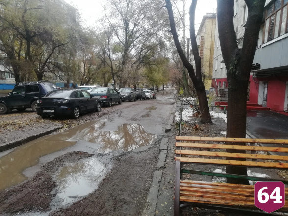 Саратовцы похвастались жизнью на первой линии от «моря»
