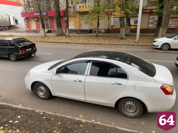 В Саратове иномарка сбила 80-летнюю нарушительницу ПДД