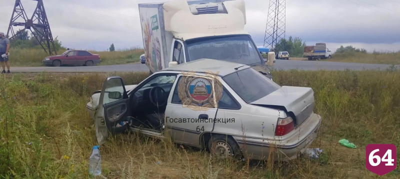 Два человека покалечились в ДТП с грузовой «Газелью» в Саратове