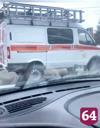 У рынка под Саратовом произошла массовая авария