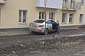 В Саратове пьяный водитель протаранил дом и сбежал