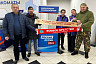 Саратовцы в ТЦ оставляют подписи в поддержу Путина на президентских выборах