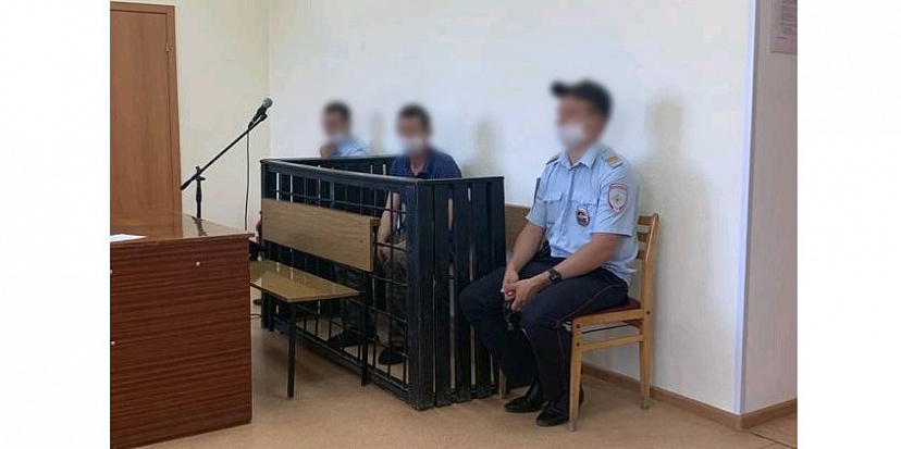 Саратовец оглушил друга лопатой и добил девятью ударами ножа 