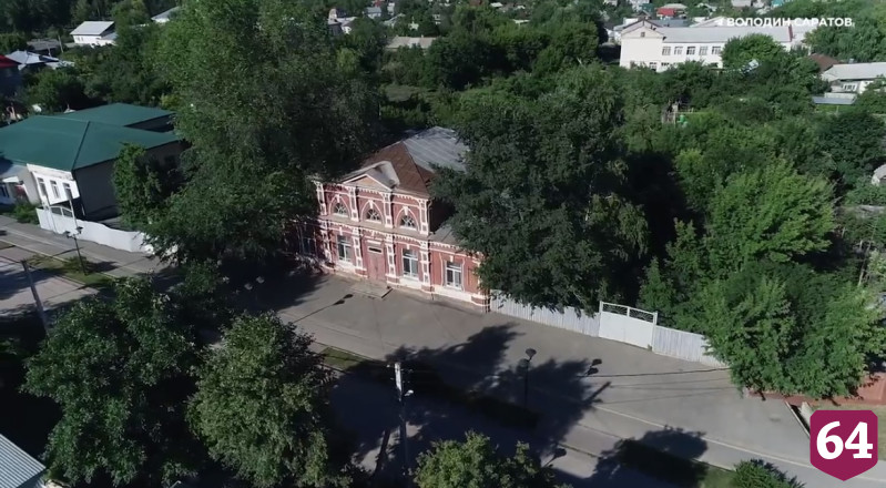Здание бывшей поликлиники под Саратовом станет школой искусств 
