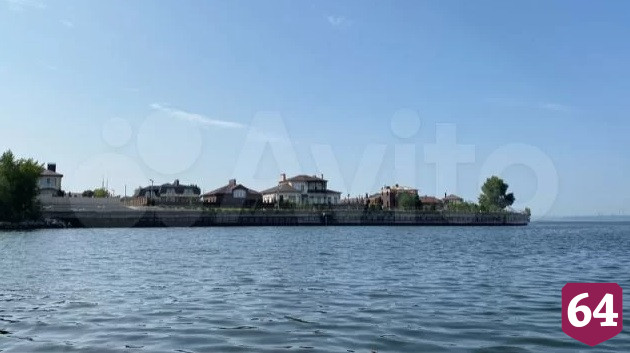 Под Саратовом за 30 миллионов продают дом с «фантастическими пейзажами»