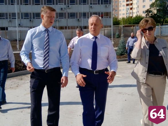 В Саратове озвучили дату открытия парка с бассейнами и катками 