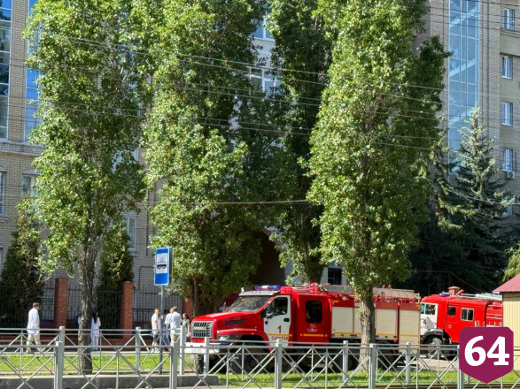 Саратовский медуниверситет эвакуировали из-за возгорания светильника