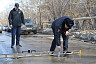 Полицейские измерили ямы на дорогах Саратова 