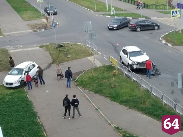 На Панченко иномарка перелетела через тротуар 