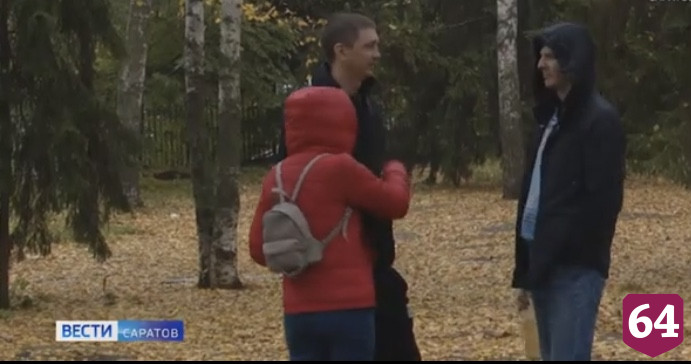 В Саратове мобилизованных пришли провожать жены и дети