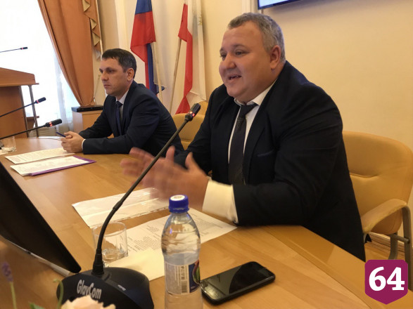 Саратовские студенты оценили совет отказаться от фастфуда и есть сало