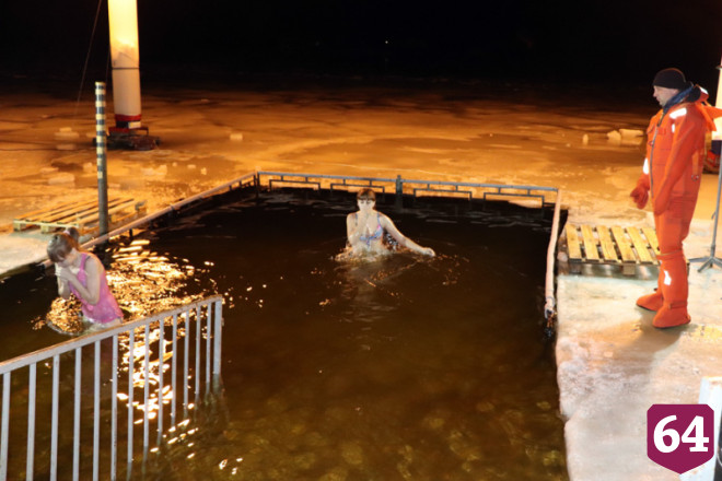 В купаниях на Крещение участвовали 17 тысяч жителей Саратовской области