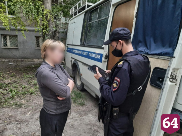Полицейские вышли в ночной рейд и оштрафовали 7 человек за маски