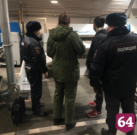 На мебельной фабрике рабочему отрезало руку 