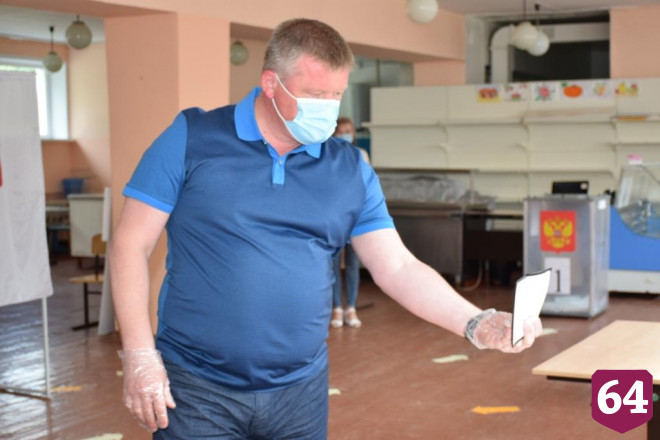 Михаил Исаев проголосовал по поправкам в Конституцию
