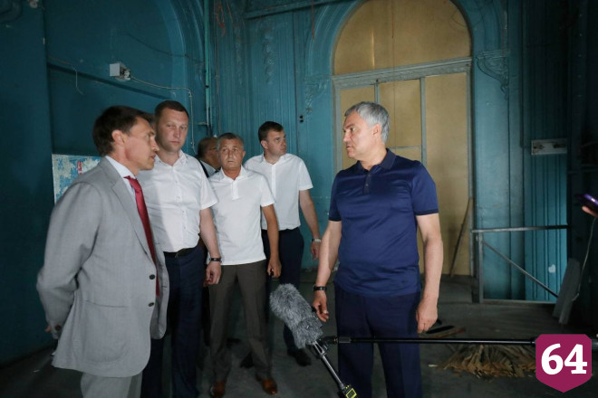 Володин призвал разобраться с жилым комплексом в центре Саратова