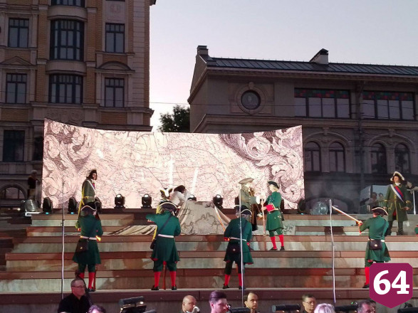 В Саратове прогремел салют в честь Петра Первого