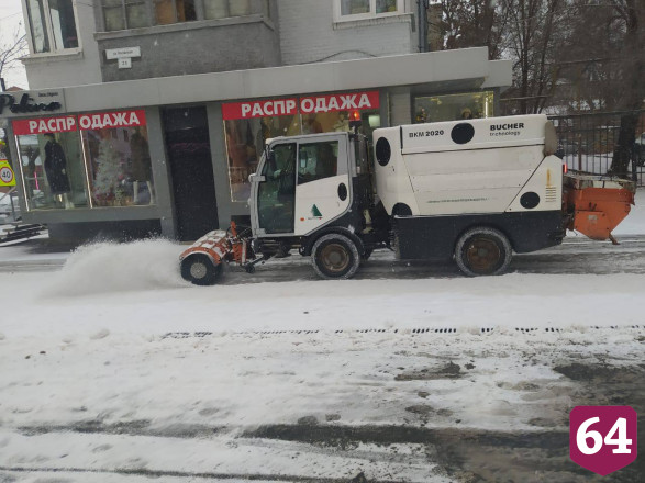 В Саратове снег чистит 281 единица техники