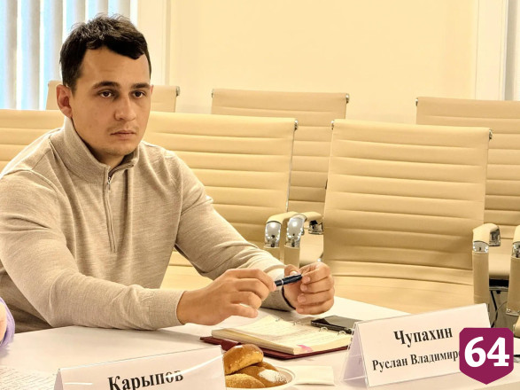 Министр обсудил с саратовскими студентами информационную повестку