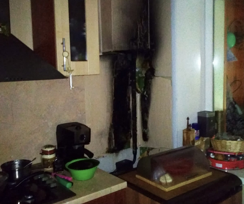 Под Саратовом пенсионерка потушила пожар на кухне