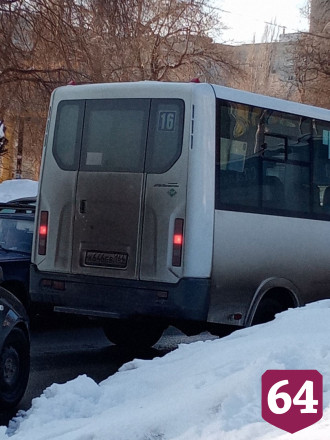 В Саратове школьника высадили из маршрутки из-за оплаты картой