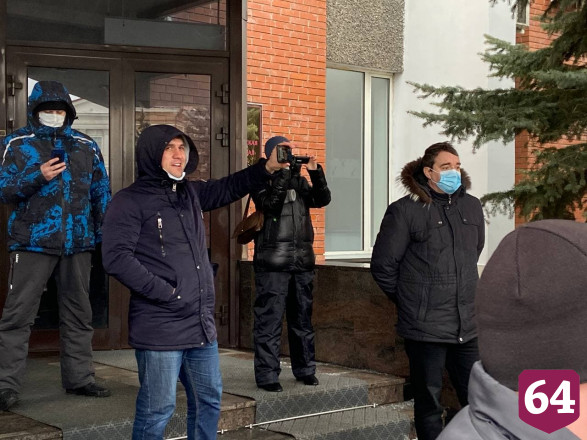 Саратовские депутаты от КПРФ выступили на незаконном митинге Навального