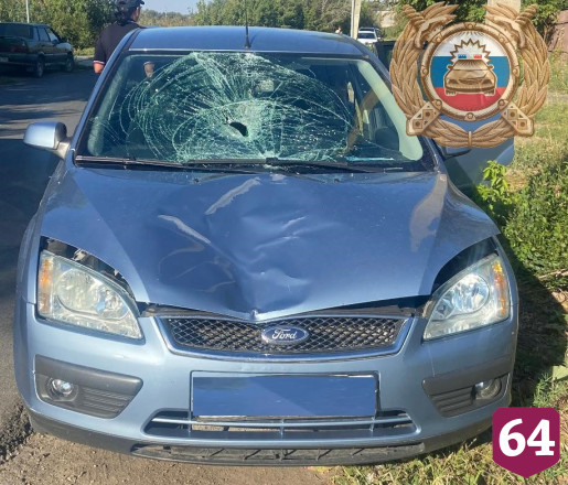 В Саратове автомобилисты сбили двух пешеходов 