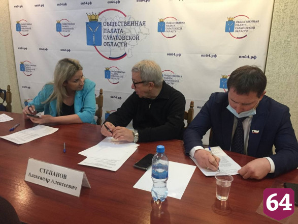 В Саратове предложили привлекать к уборке снега приезжих 
