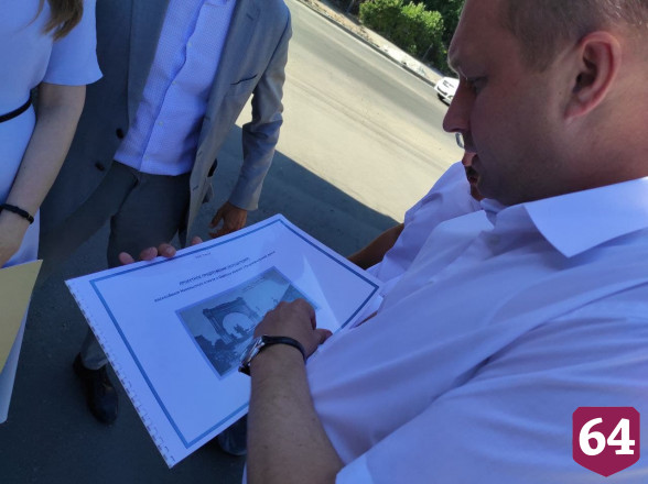 В центре Саратова восстановят триумфальную арку 19-го века 