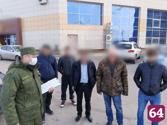 В Саратове бомж избил подругу и бросил умирать в коллекторе