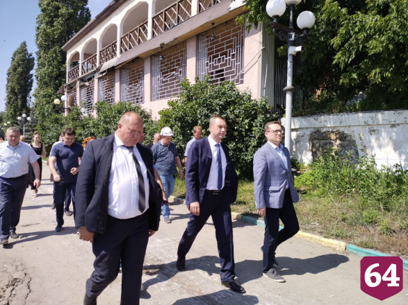 В Вольске укрепляют берег Волги для набережной с пляжем 