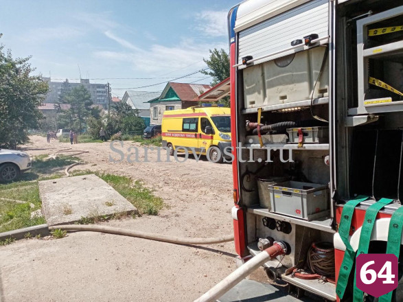 В Саратове пенсионерка надышалась дымом в горящем доме