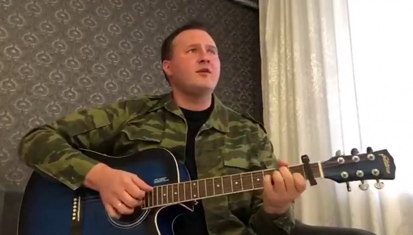 Саратовец написал песню в поддержку бойцов спецоперации