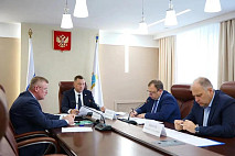Губернатор напомнил чиновникам о контроле за проектами благоустройства