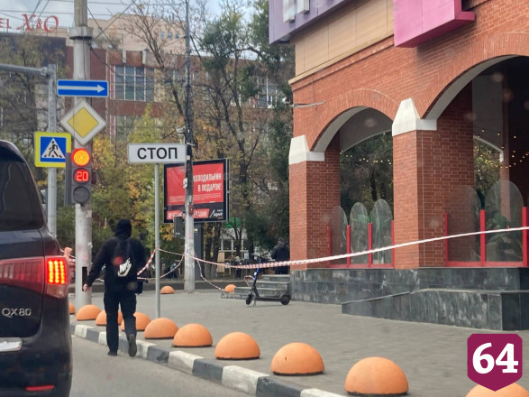 В Саратове из-за угрозы взрыва эвакуировали ТЦ